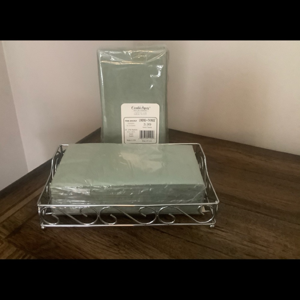 Linens N Things Chrome Guest Towel Holder Bundle